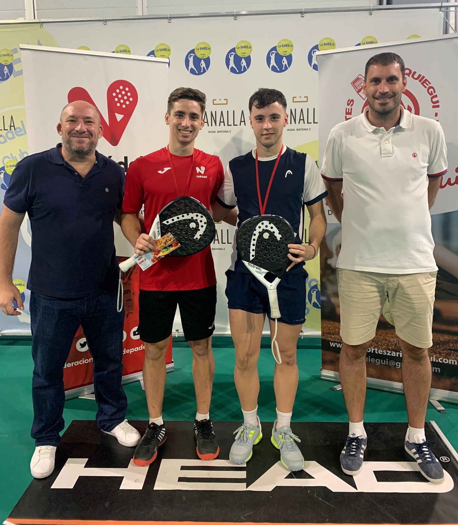 Maite Gabarrús y Marta Sexmilo y Álvaro Sola y Aimar Goñi alcanzan la victoria en el Trofeo Ginos Itaroa